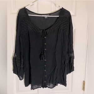 💜3/$25💜 Mix Nouveau Black Boho Top Size Large
